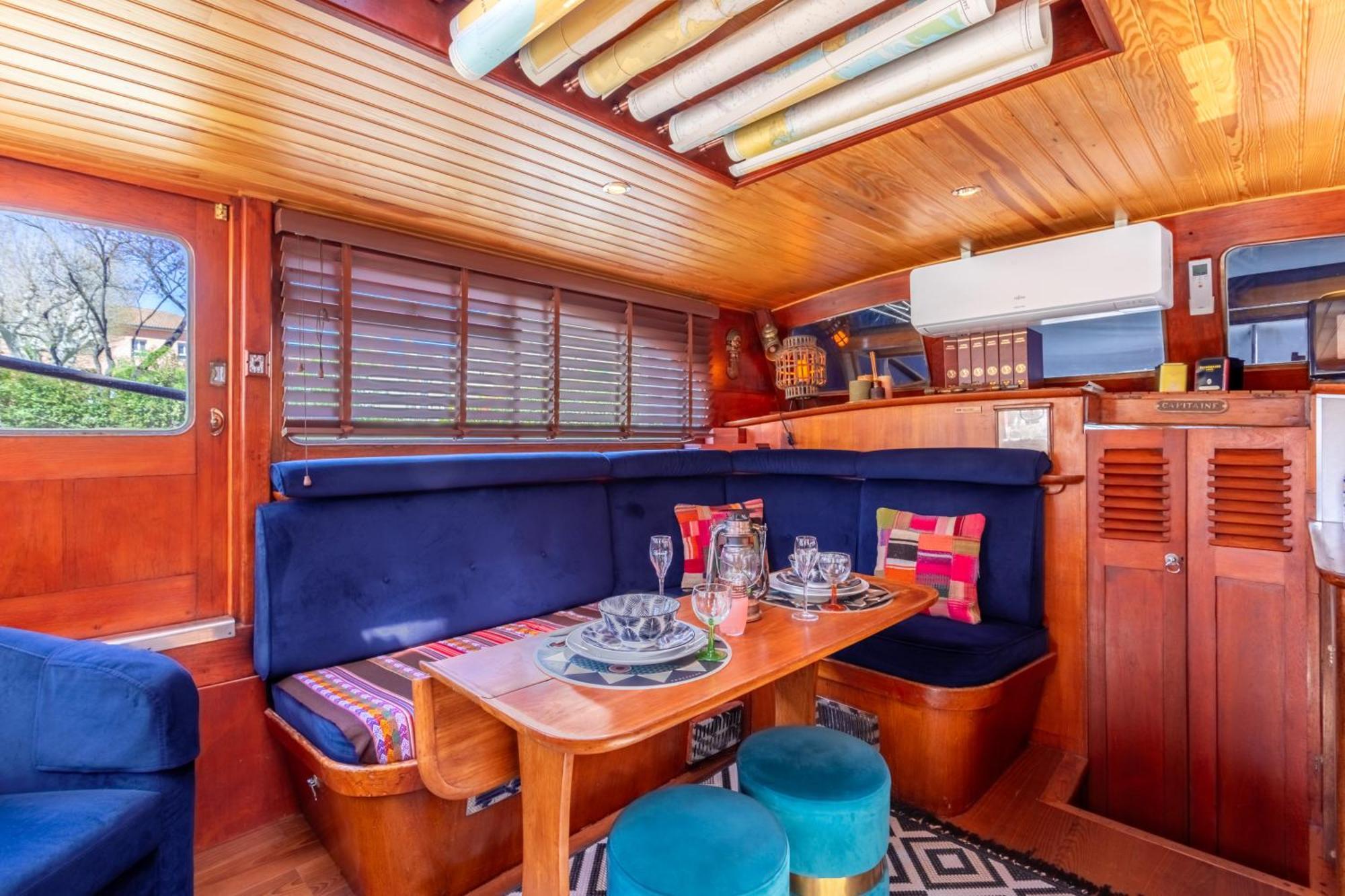 Bateau Le Nubian Hotel en barco