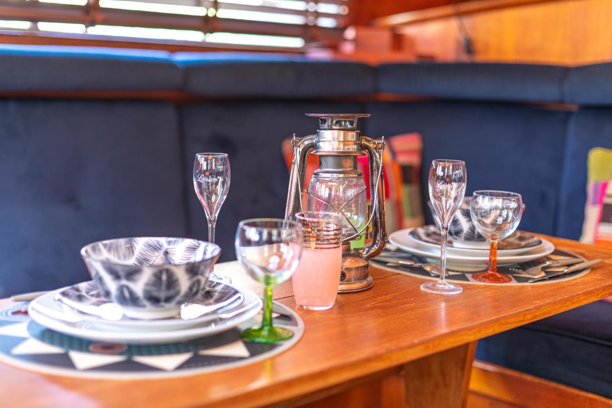Bateau Le Nubian Hotel en barco